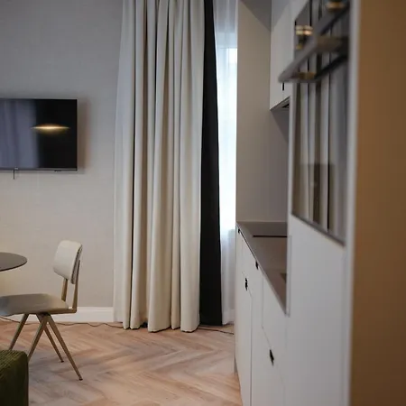 ホテル By Friso - Scheveningen *